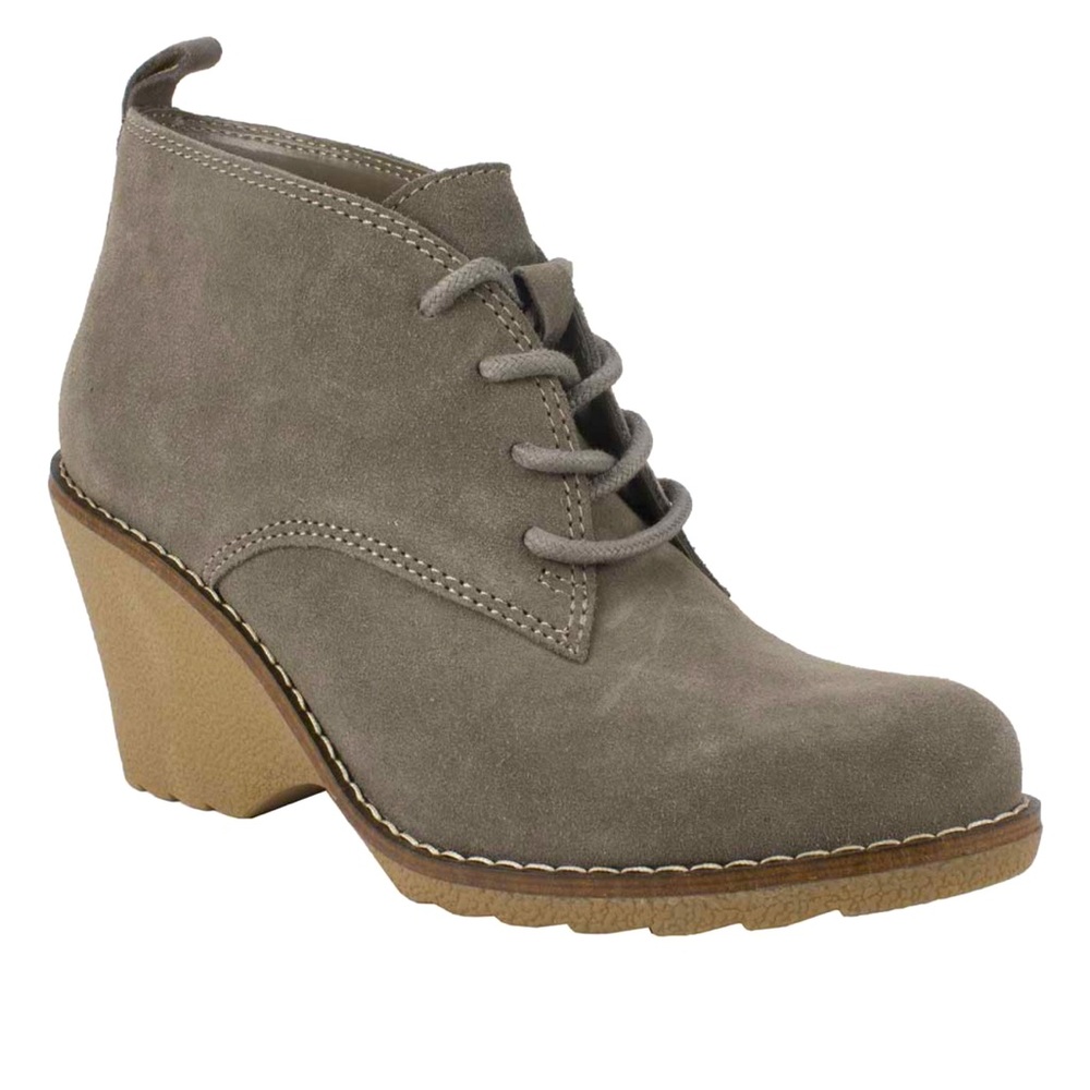 Like New Wedge Bootie